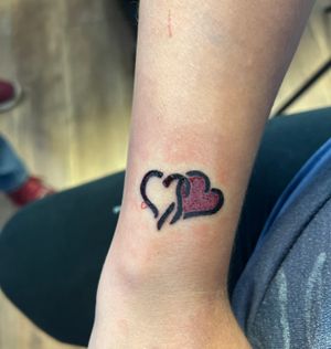 Tattoo uploaded by Nikita Connon • I got a tattoo on last Thursday and the next day it was infected I'm just wanting to get ideas who can touch it up when Tattoo uploaded by Nikita Connon • I got a tattoo on last Thursday and the next day it was infected I'm just wanting to get ideas who can touch it up when