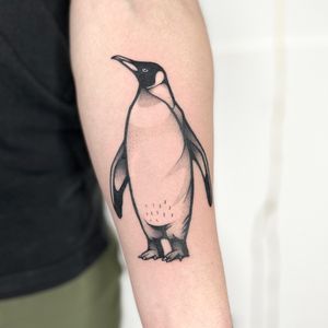 Pinguin Tattoo by Christian Eisenhofer / Berlin #pinguin #penguin #tattoo #pinguintattoo