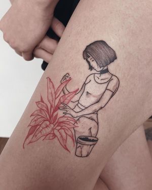 Beautiful upper leg tattoo featuring a woman with flowers, in an illustrative style by tattoo artist Anna.