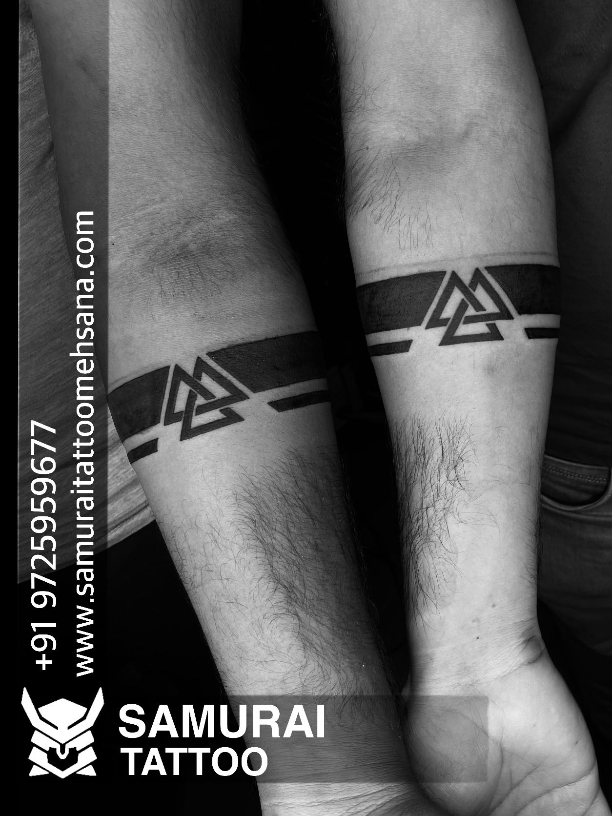 surmul Hand Band Tatto Black and White Temporary Body Tattoo - Price in  India, Buy surmul Hand Band Tatto Black and White Temporary Body Tattoo  Online In India, Reviews, Ratings & Features |