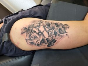 Rose tattoo in black n gray