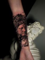 SCULPTURE #sculpture #zeus #art #ink #tattoo #charlyavila #blackandgrey #tattoo #realism 