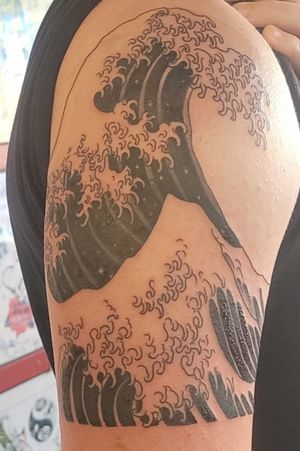 Not not completely finished but it's already looking sick 🤘 #Hokusai #GreatWave #BabylonTattoo #FtLauderdale