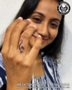 Any Tattoo & Piercing inquiry🧿📱Call:- 9558126546DM for free consultation 🟢Whatsapp:- 9558126546_________________________✉️Mrtattooholic111@gmail.com#fingertattoo #ganeshatattoo #ganesha #ganesh #smallganeshatattoo #girlsttattoo #minimalist#minimalisttattoo #smalltattoo #tiny #tattoo #tattoos #tattooart #tattoostudio #tattooartist #cutetattoo #reelsinstagram #tattoodesign #mrtattooholic #ahmedabad #ahmedabadshopping #ahmedabad_instagram #ahmedabaddiaries #ahmedabadtattoostudio #ahmedabadtattooartist #ahmedabadtattooremoval #ahmedabadgirls #ahmedabadmodel #photography #ahmedabadphotography