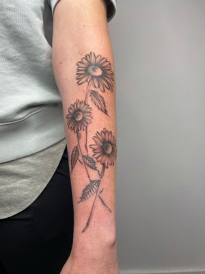 Marguerites Tattoo realized by @vincefineart