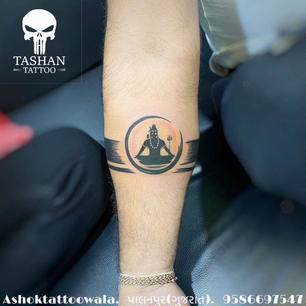 Mahadev Armband tattoo with maha mrityunjay mantra. Aman tattoo arts  9078999135 #amantattooarts #mahadevtattoo #mahadevarmband #besttattoos... |  By Aman Tattoo ArtsFacebook