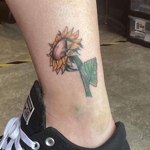 Cover up of a sunflower really enjoy pieces like these 