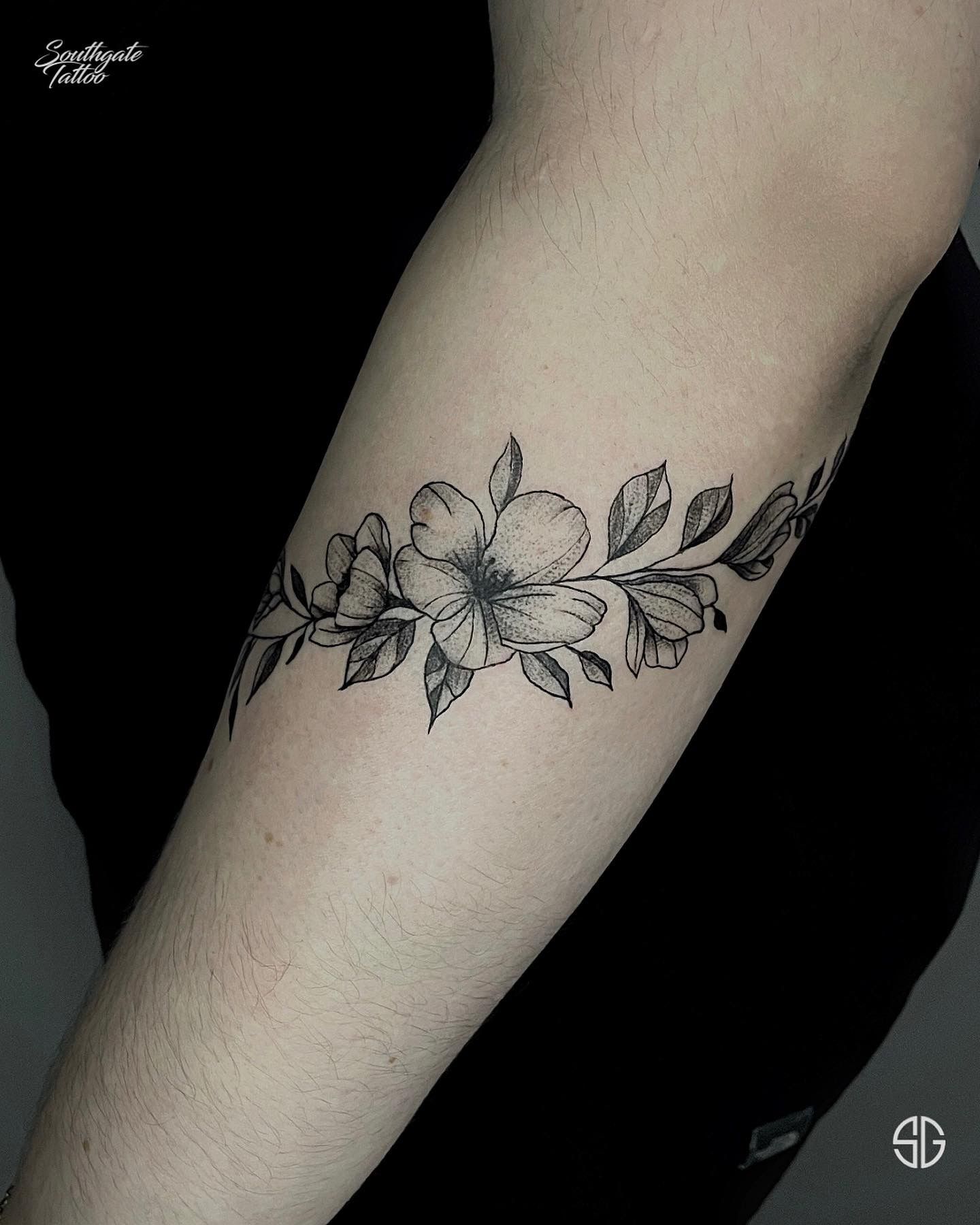 50 Amazing Wrist Tattoos For Men  Women  TattooBlend
