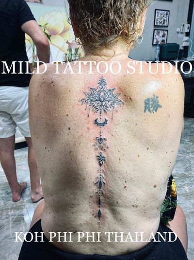 #mandala #lotustattoo #dotwork #tattooart #tattooartist #bambootattoothailand #traditional #tattooshop #at #mildtattoostudio #mildtattoophiphi #tattoophiphi #phiphiisland #thailand #tattoodo #tattooink #tattoo #phiphi #kohphiphi #thaibambooartis #phiphitattoo #thailandtattoo #thaitattoo #bambootattoophiphi Contact ☎️+66937460265 (ajjima) https://instagram.com/mildtattoophiphi https://instagram.com/mild_tattoo_studio https://facebook.com/mildtattoophiphibambootattoo/ Open daily ⏱ 11.00 am-24.00 pm MILD TATTOO STUDIO my shop has one branch on Phi Phi Island. Situated , Located near the World Med hospital and Khun va restaurant