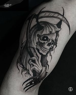 • Grim Reaper 🪓 • custom blackwork piece by our resident @fla_ink for @wayne_daniells Flavia would love to do more of these dark designs! Bring it on! 
Books/info in our Bio: @southgatetattoo 
•
•
•
#dark #blackworktattoo #blackwork #grimreaper #grimreapertattoo #darktattoo #londontattoostudio #southgateink #sg #southgate #bookedontattoodo #northlondontattoo #blackwork #southgatepiercing #amazingink #tattoos #southgatetattoo #london #londontattoo #sgtattoo #customtattoo #northlondon #tattooideas #londonink #londontattooartist
