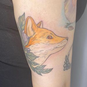 Get inked by Rachel Angharad with a stunning and illustrative fox design on your arm. Stand out with this detailed neo-traditional piece.