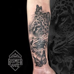Black and grey tattooLeopard 