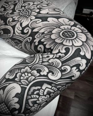 DECORATIVE ORNAMENTAL TATTOO BY LUKE MANCHE