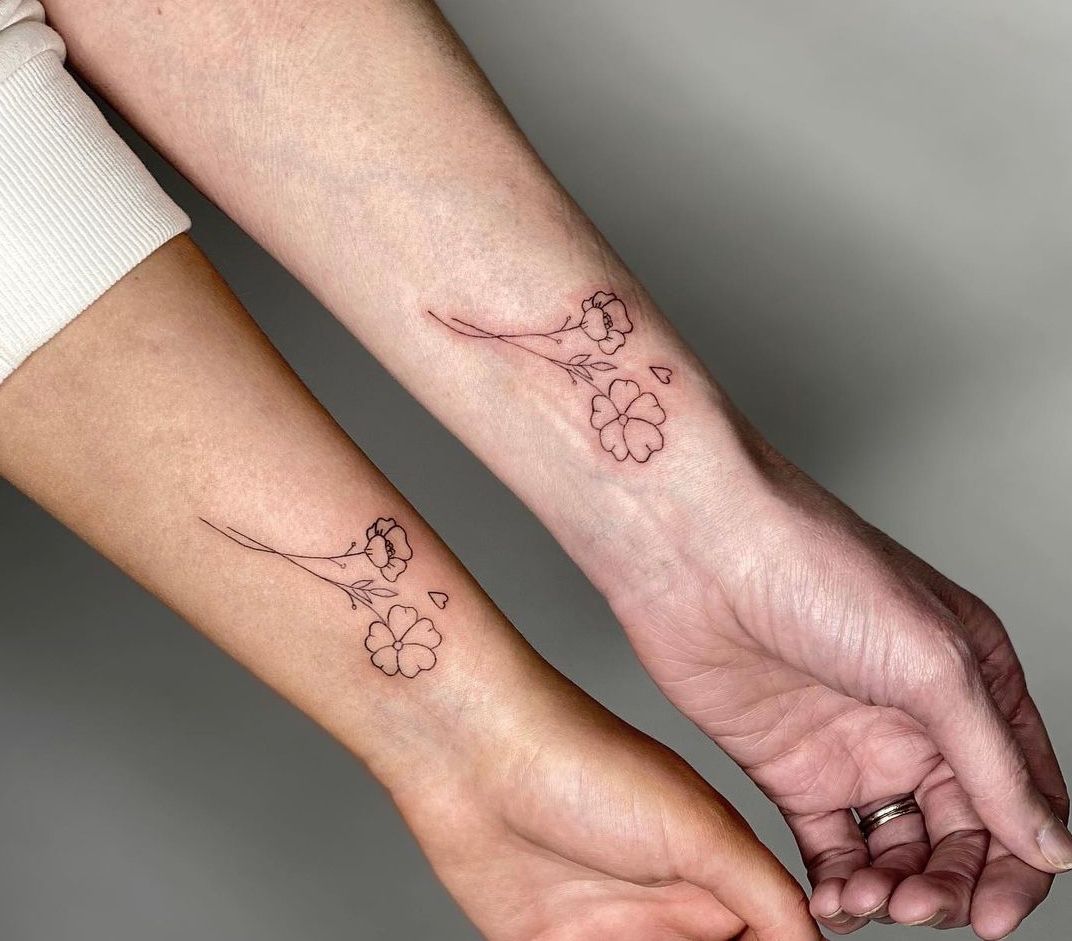 My mom and I finally did it! Matching Big and Little Dipper tattoos done by  Eve at Westside Ink in York, PA : r/tattoos