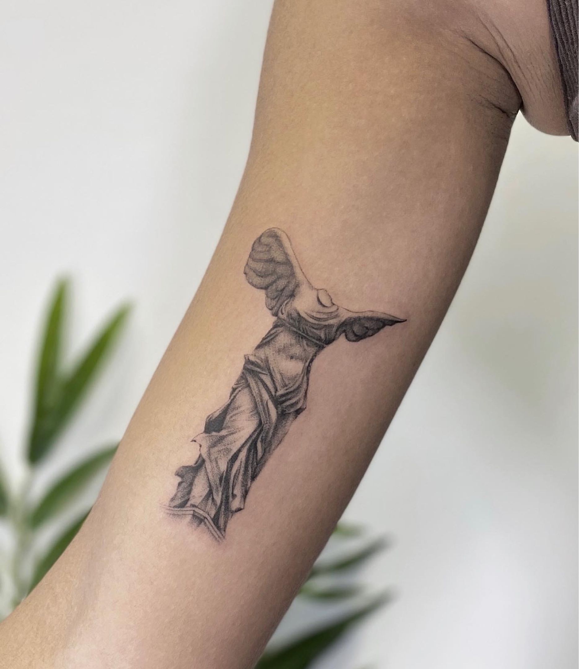 winged victory of samothrace tattoo  Google Search  Victory tattoo Nike  tattoo Pagan tattoo
