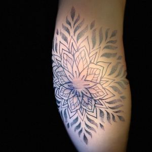 Mandala in elbow 