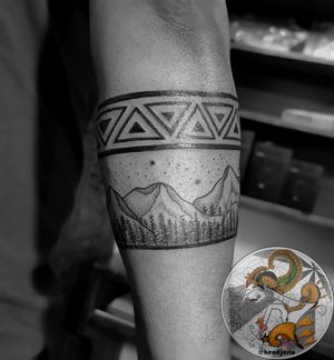 Ornamental/Dotworks Mountains Armband Tattoo
(freehand drawing) for Saurabh as a reminder from where he's coming from and always connected to the Nature.
For consultation and appointment please send DM here or email me at hendjerin@gmail.com 
.
.
.
.
#naturetattoo #freehandtattoo #lineworktattoo #mountainstattoo #armbandtattoo  #tattoo #tattoodo #hendjerin #ornamentaltattoo #kayontattooatelier #dotworktattoo