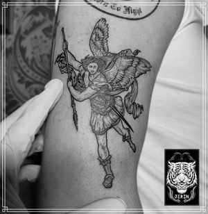 A Custom Finelines A Warrior Angel tattoo for Michael.
If you like this kind of Fine-Line Tattoo or any other Line-work Tattoo 
Send me a DM for appointment or consultation. 
.
.
.
.
. 
#hendjerin #angel #tattoo #kayontattooatelier #blackworktattoo #berlintattoo #finelinetattoo #angeltattoo #lineworktattoo #berlin #tattooideas #berghain