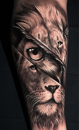 Lion with owl📲 (954)795-7930📩 tattoopessuto@gmail.com