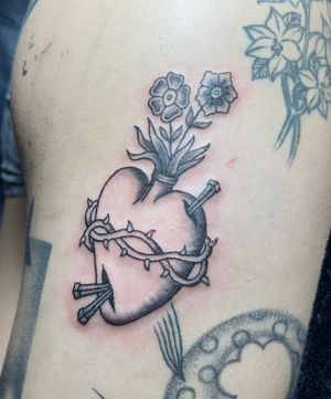 SACRED HEART TATTOO insta: @angeli.tattoo