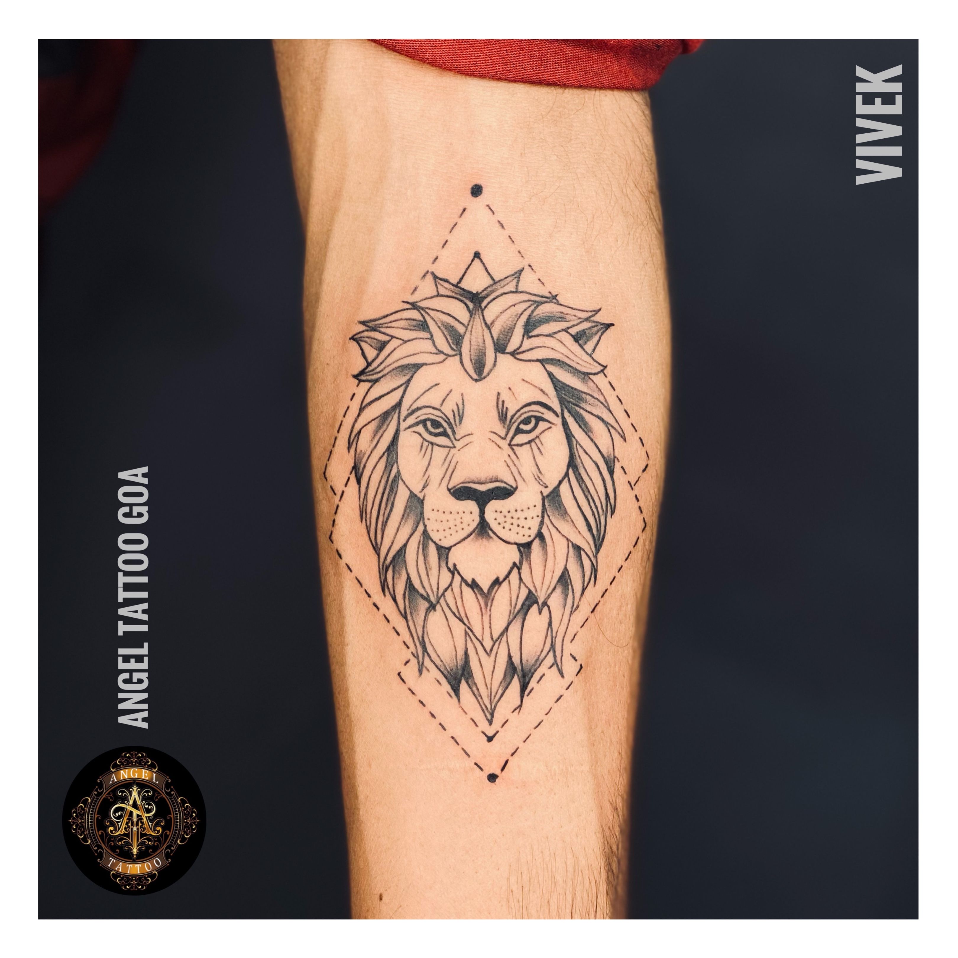 Lion tattoo by Daniel Berdiel | Photo 27381