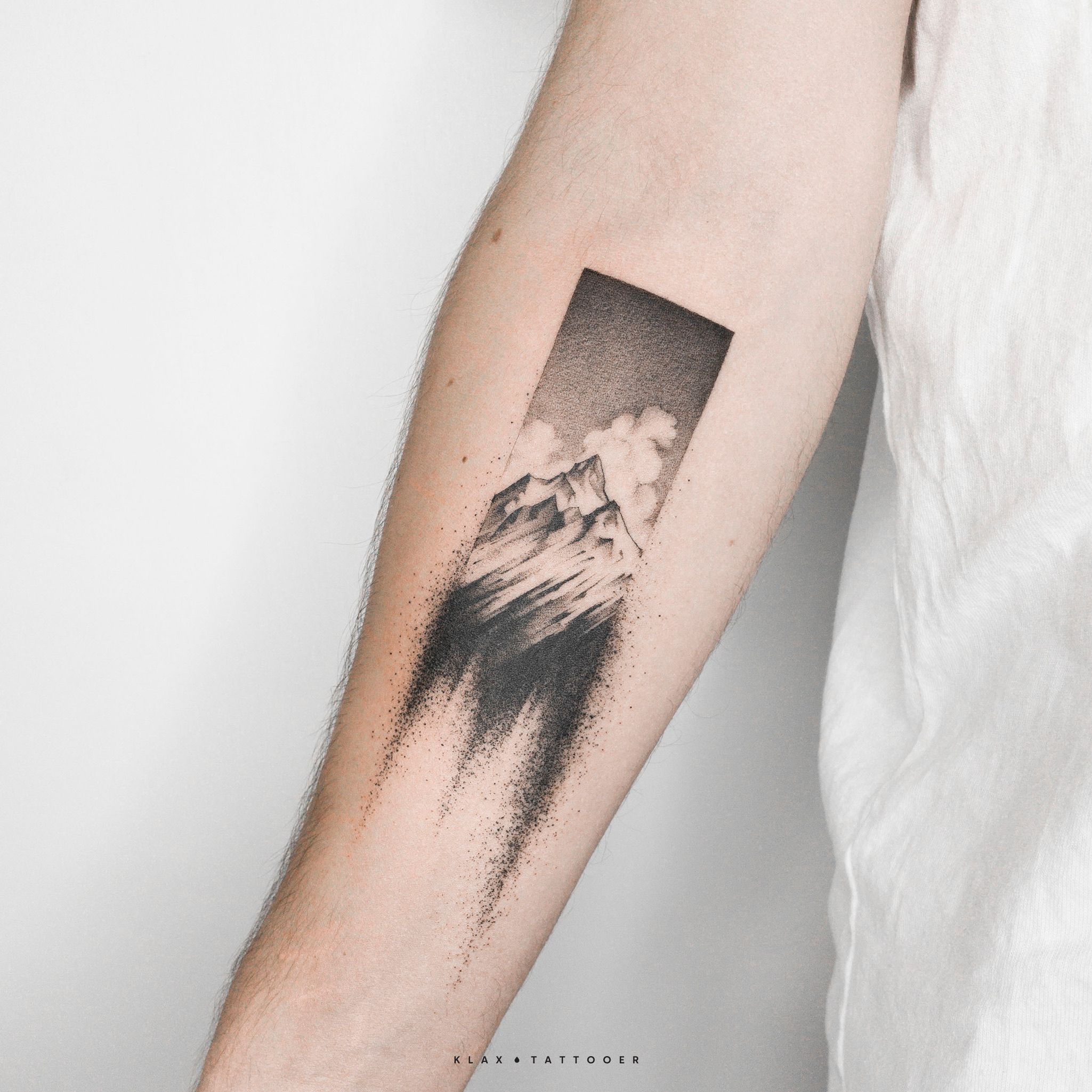 Small mountain range to complete my set! Done by Lee Zheng at Red Leaf  Tattoo in Cary, NC. : r/tattoos