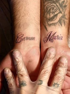 Tatto N° 4 Nombres Carmen y Maria Delineado fino 