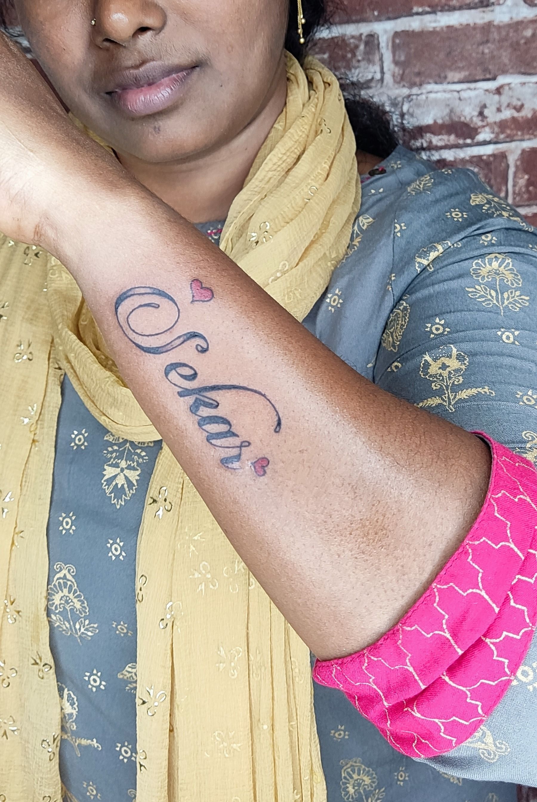 Searching ravi name tattoo design  CRAZY INK TATTOO  BODY PIERCING  SURAT in Surat