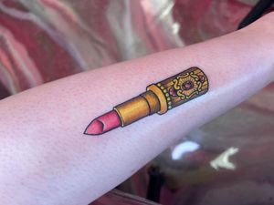 Lipstick Tattoo Done By Brittany Hayward
#tattoo #lipsticktattoo #pinktattoo #cutetattoo #smalltattoo #femininetattoo #girlytattoo #neotrad #neotradtattoo #neotraditional #neotraditionaltattoo #goldtattoo #brittanyhayward #haybrittany #theplasticflamingotattoo #tpf #tattoostudio #tattooshopb#daytona #daytonabeachtattoo #daytonabeach #feminine #tatuajes #bodyart #makeup #bodyart #tattooed #tattooart #instatattoo #tattoodesign #tattooink #tattooing #tattooflash #inked #tattooer #tattoogirl #tattoomodel #tattoostyle #tattoooart #tattoolife #tattooed #tattooartist #goldtattoo #tattoolifestyle #tattooist #tattooideas #tattoosociety 