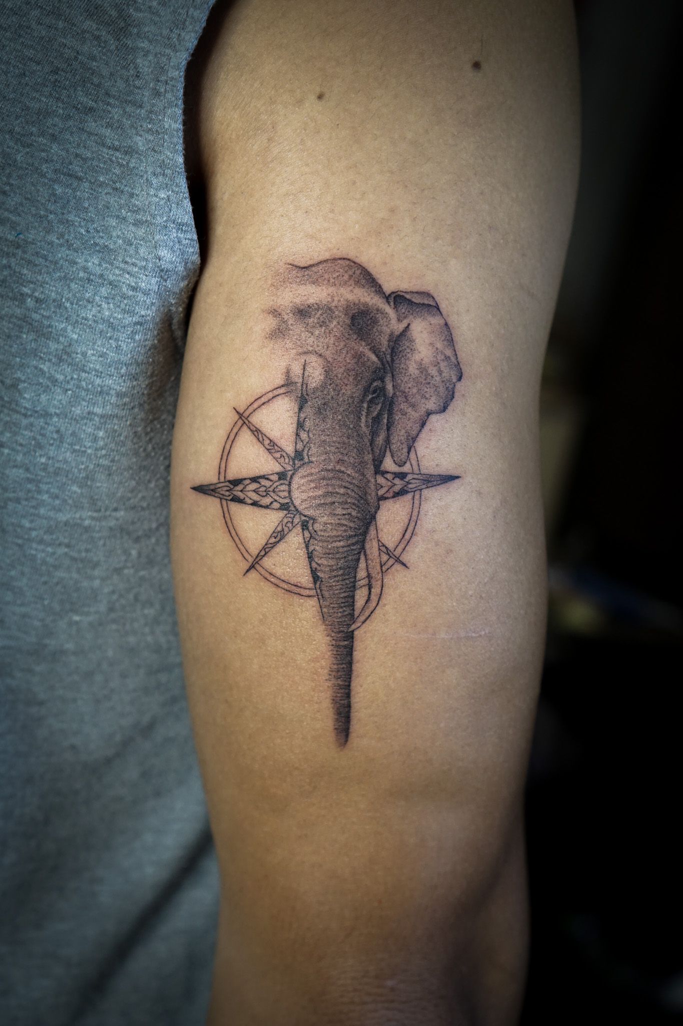 Sak Yant Tattoo Design - Elephant Chang' Sticker | Spreadshirt