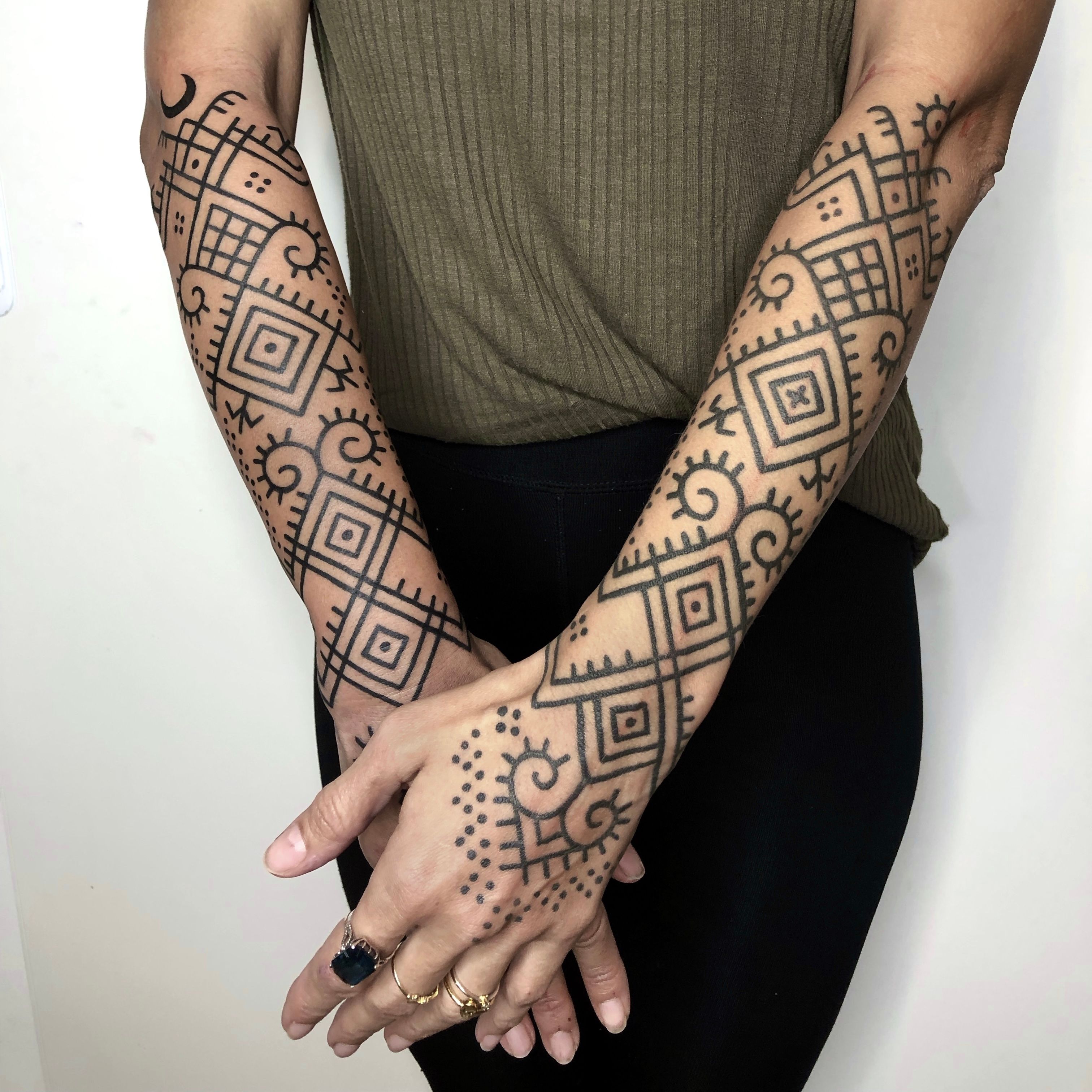 Waterproof Temporary Tattoo Sticker Chest Lace Henna Mandala Tattoos Black  Flower Body Art Arm Leg Fake Diy Tattoo Women Men - Temporary Tattoos -  AliExpress