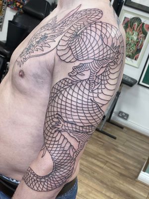 Great start on Glenn’s cover up today thanks again 😎
Dm me for bookings at @lifestooshort.studio and @limerick_tattoo_convention 
#ryutattoo #dragontattoo #japanesedragon #japanesedragontattoo #irezumi #irezumitattoo #coverup #coveruptattoo #sleeve #sleevetattoo #japanesesleeve #dragonsleeve #dublintattoo #dublintattooartist #dublintattoostudio #dublintattoos