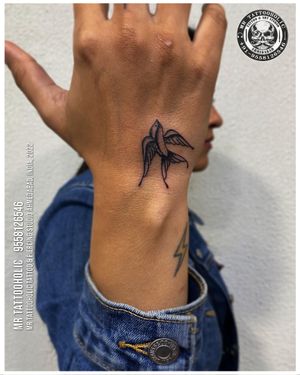 Any Tattoo & Piercing inquiry 🧿 📱Call:- 9558126546 🟢Whatsapp:- 9558126546 ___________________ #flowertattoo #moontattoo #wristtattoo #rosetattoo #amor #birdtattoo #flyingbird #girltattoo #cutetattoo #cutegirl #linetattoo #besttattoos #bestfriends #mrtattooholic #tattooart #tattoostudio #ahmedabad #ahmedabad_instagram #ahmedabadtattoo #ahmedabadtattoostudio #tattoodesign #tattooartist #tattooideas #tattooing #blacktattoo #blackgirlmagic #instatattoo #tattoopage #tattoomodel #tattooflash