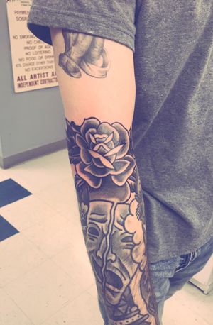 Black Traditional Rose on right arm sleeve CIRCA.2019💈🥀