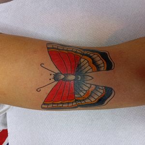 Mariposa cover up