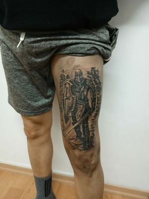 Tattoo caballero medieval en la pierna dos sesiones