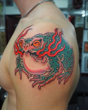 #frog #toad #flames #japanese #traditional #colourtattoo #armtattoo