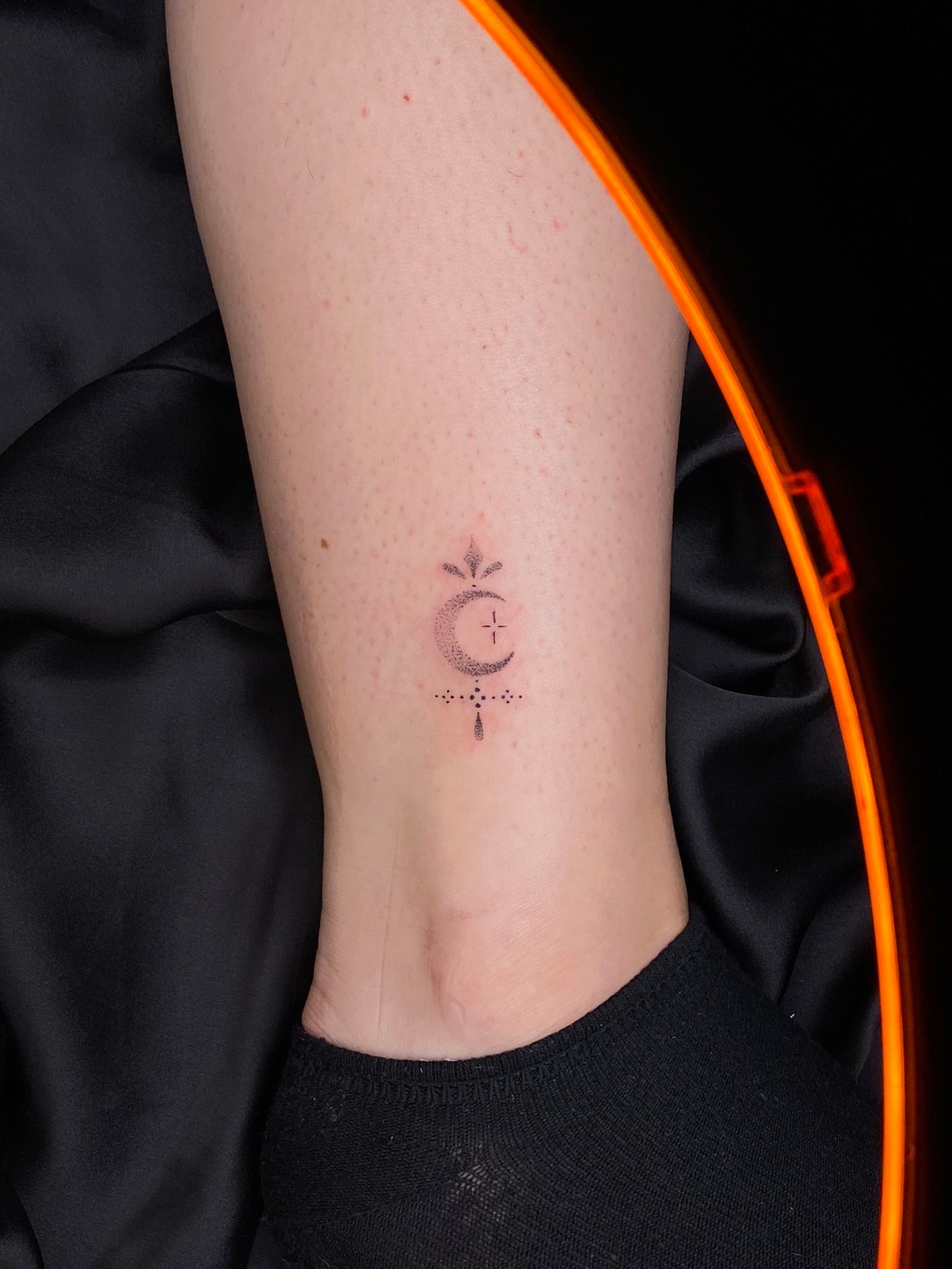 Moon Phases Temporary Tattoo Set (small) | Tattoo Icon – TattooIcon