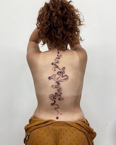 Experience the mesmerizing beauty of dotwork and fine line technique on your back. Designed by the talented artist Vítor.