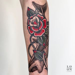 #Oldschool #rose and realistic #sharktattoo