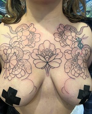 Solid start on this one 🙌 #neotraditionaltattoo #neotrad #neotraditionalcanada #vancouvertattoo #chestpiece 