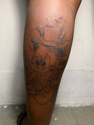 Opalaoro Tattoo - Cobrinha psicodelica que está decorando a perna da  @duuma_ e na pele ficou ainda melhor do que no desenho. E todo o processo  de criação dessa arte está registrado