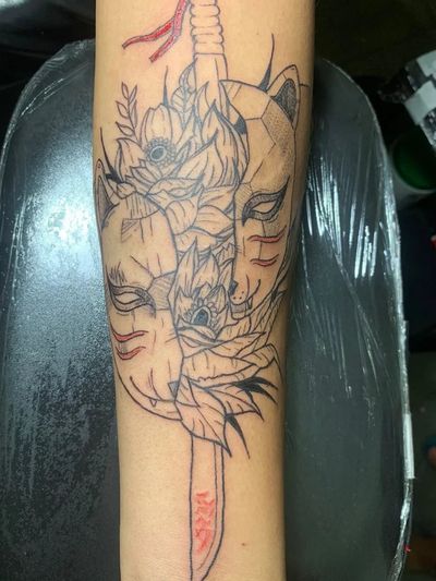 #tattoo #samurai #tatuagem #oriental #blacktattoo #blackwork #red #large #mask #floral #boldline #riodejaneiro