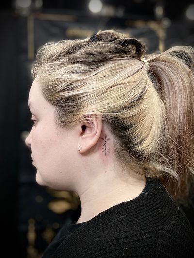 We have some tinny pieces as well. #ornamental #delicatetattoo #eleganttattoo #femininetattoo #dotwork #tattoosforwoman #tattooedwoman #ornamental #dotworktattoo #tattooideas #behindeartattoo #smalltattoos #tinnytattoos #microtattoos #femaletattooartist #tattoolondon #tattoouk 