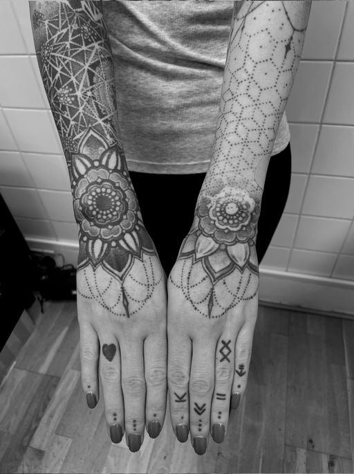 Flash tattoo