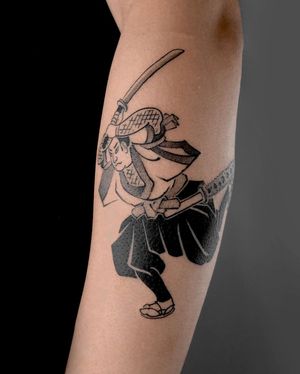 Impressively detailed blackwork and fine line Japanese style tattoo of a samurai wielding a sword by FKM TATTOO.