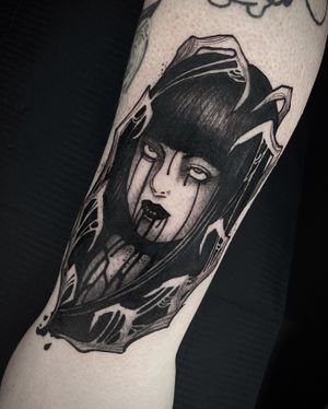 • Snow White • dark custom creation by our resident @fla_ink inspired by manga artist Junji Ito 
Get in touch to book yourself in with Flavia for March! Limited availability this month! 
Books/info in our Bio: @southgatetattoo 
•
•
•
#snowwhite #snowwhitetattoo #junjiitotattoo #junjiito #mangatattoo #manga #darkmanga #southgatepiercing #londontattoo #northlondontattoo #londontattoostudio #southgatetattoo #sgtattoo