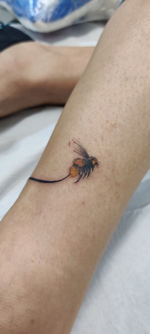 Capture the beauty of nature with this micro-realism bee tattoo by the talented artist Mary Shalla. Perfect for nature lovers!