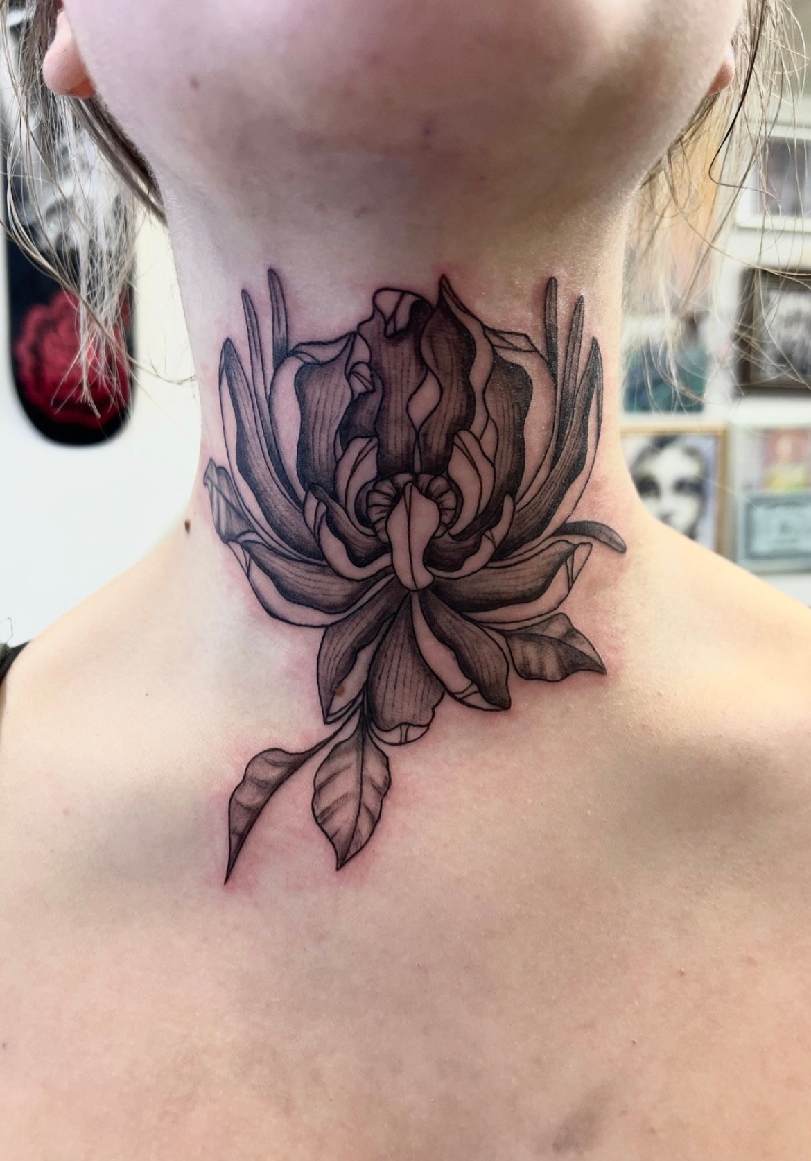 Flower Neck Tattoo | Flower neck tattoo, Side neck tattoo, Neck tattoos  women