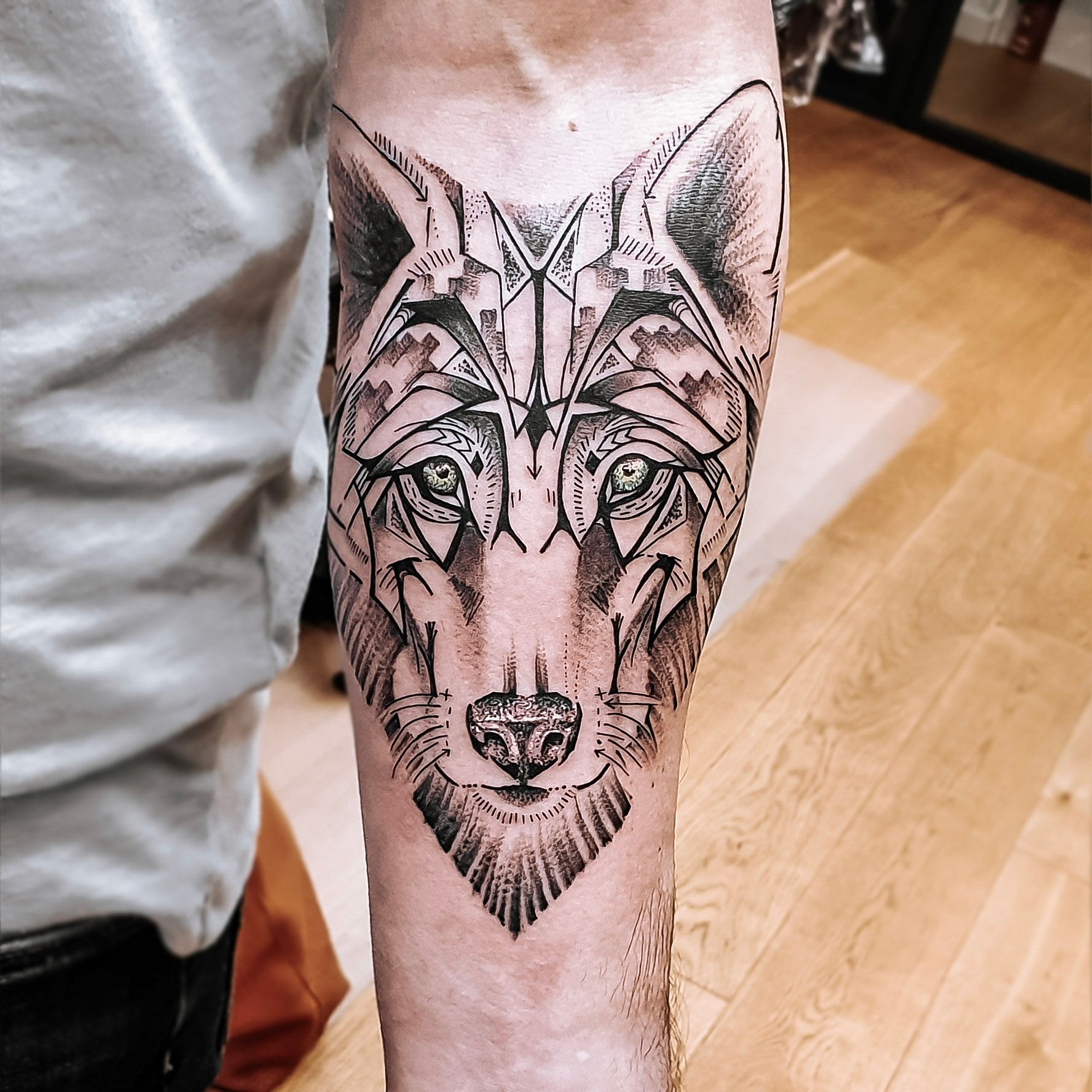 20 Wolf Tattoos Thatll Make You The Talk Of The Town  POPxo